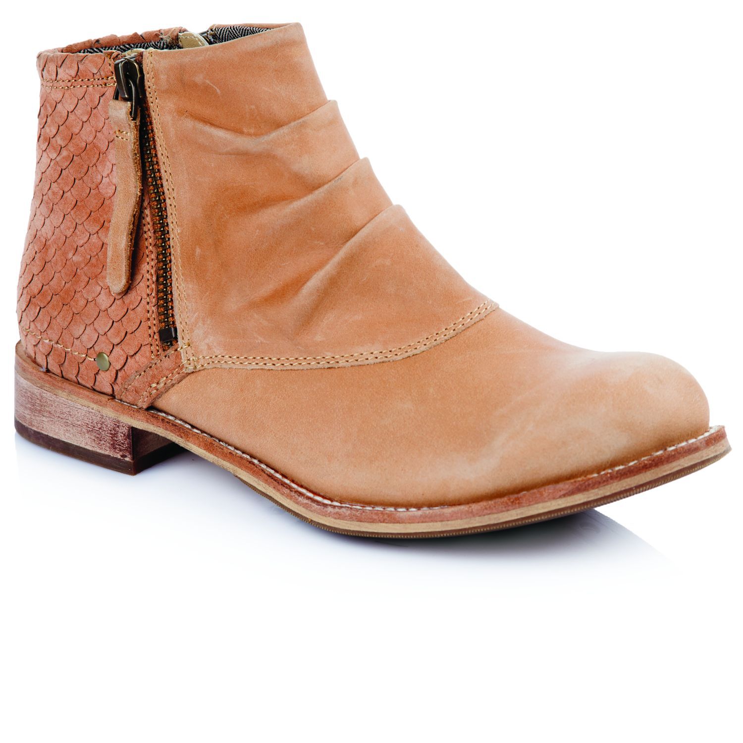 cape union mart caterpillar boots